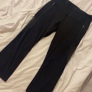 Womens lululemon Capri yoga leggings black